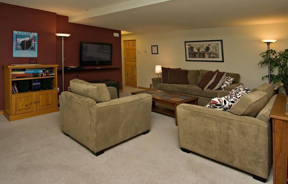 Westwind Properties At Valhalla Whistler Exteriör bild